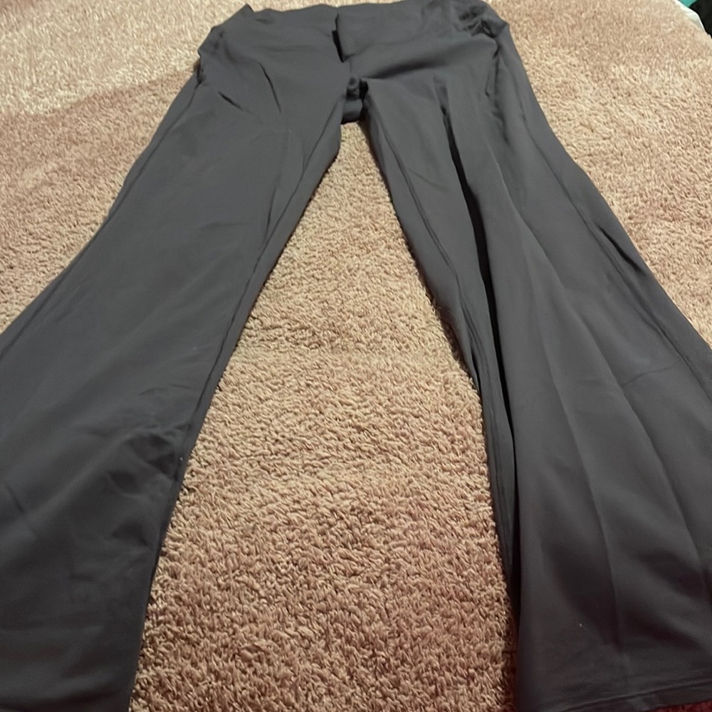 Athleta yoga pants